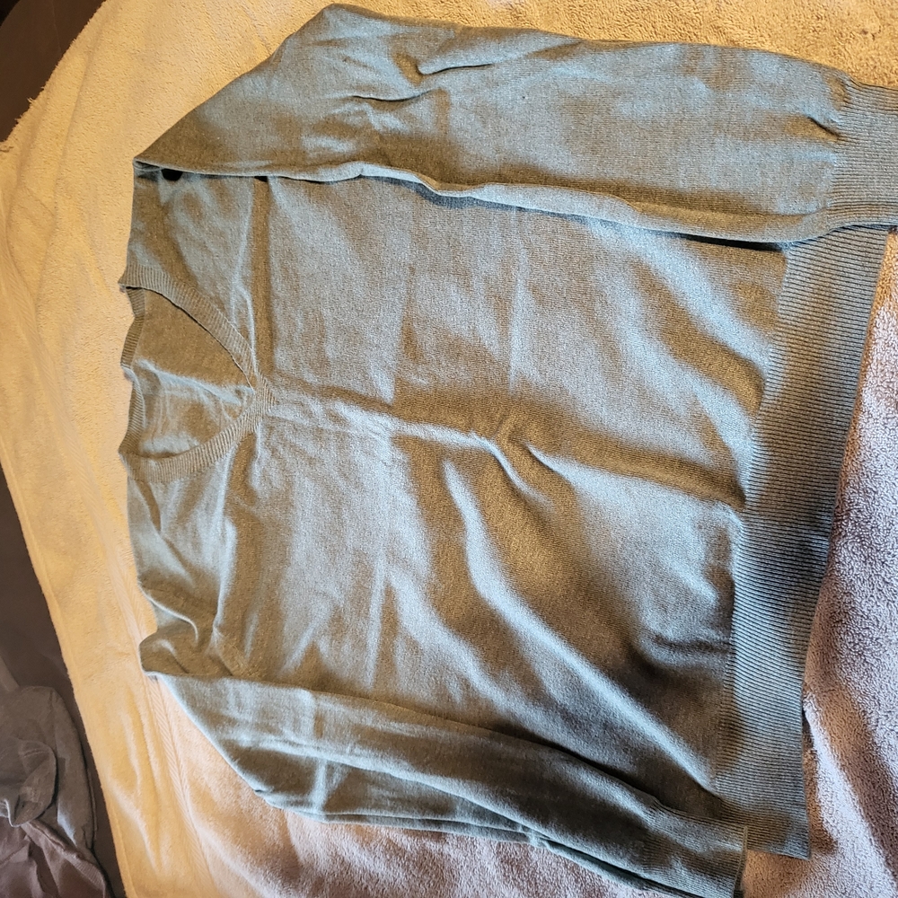 Green Vneck Long Sleeve Relaxed  shirt